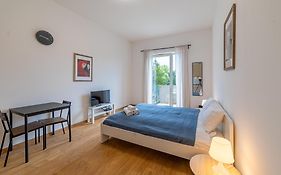 Rentplanet - Studio Na Grobli